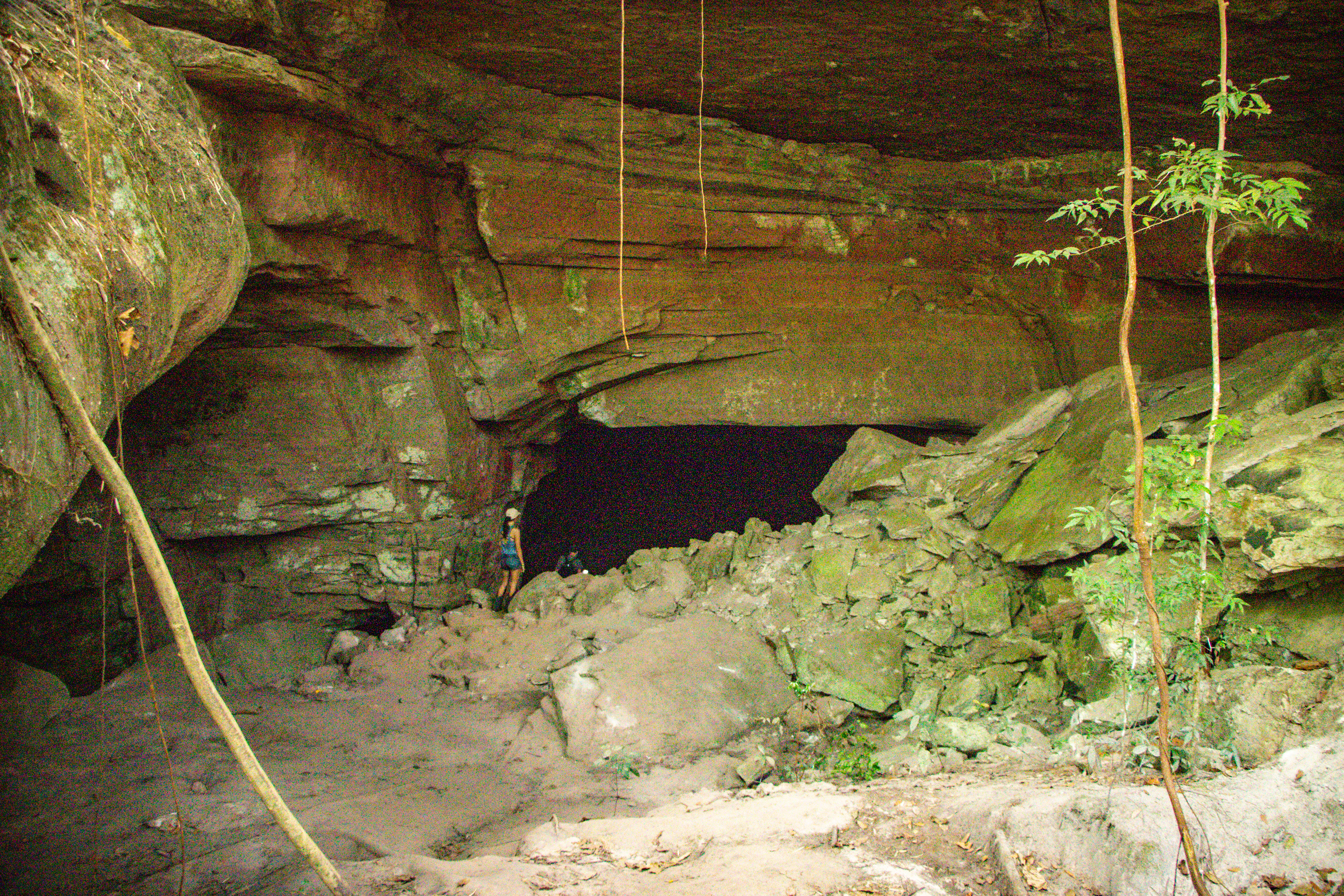 Caverna Aroe - Jari e Lagoa Azul : Caverna Pobe Jari