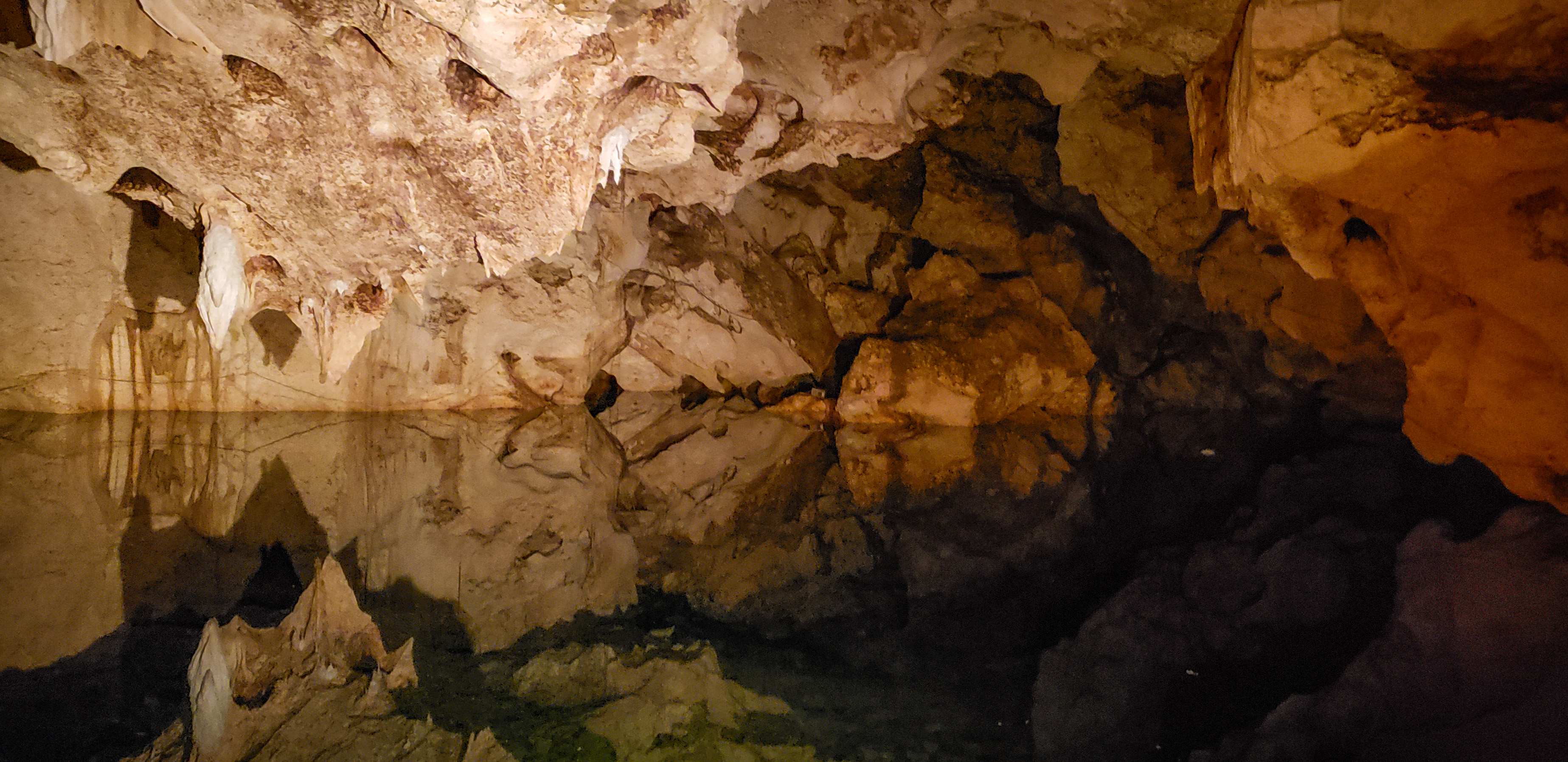 Cavernas Green Grotto