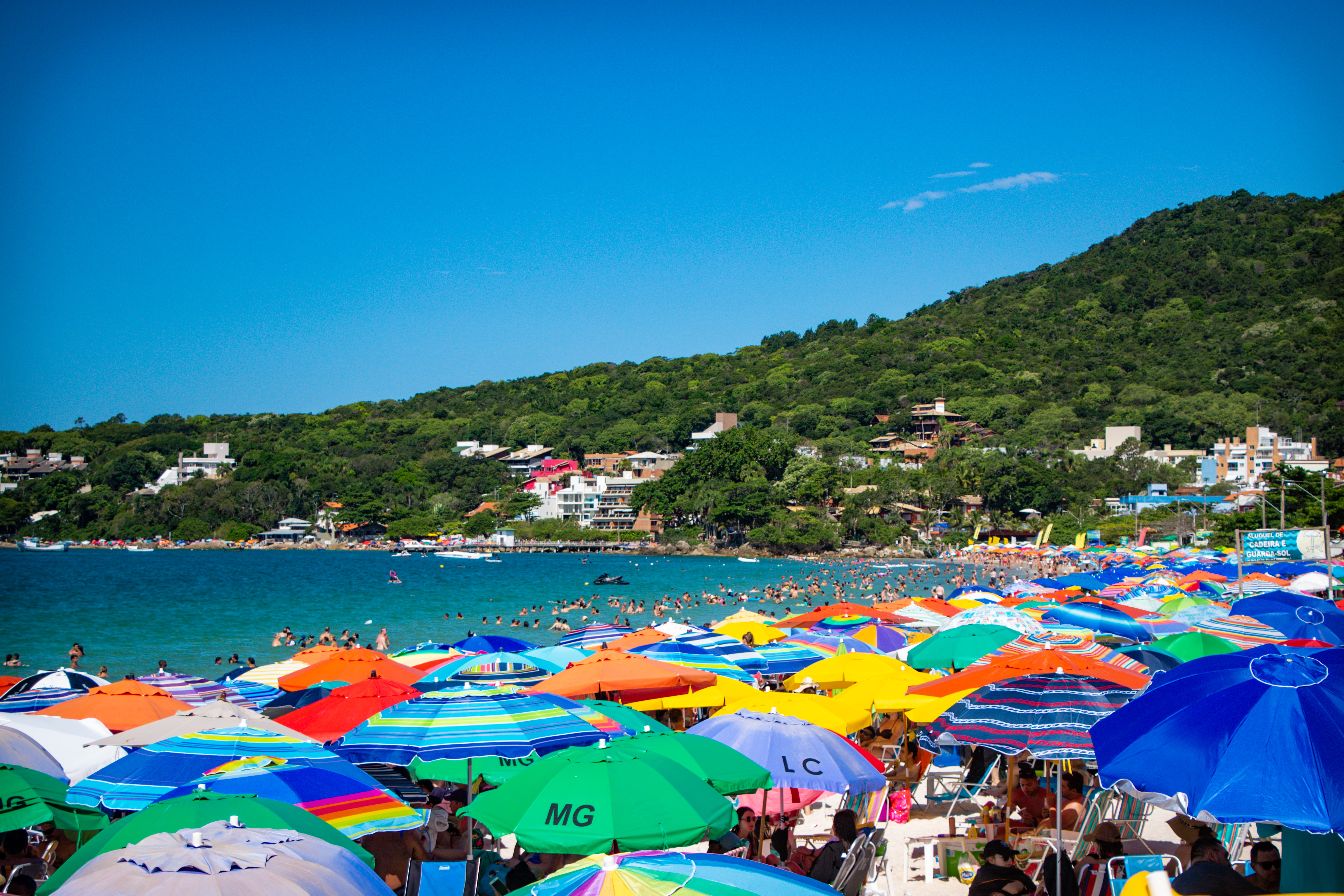 PRAIAS DE BOMBINHAS - MystrasMystras