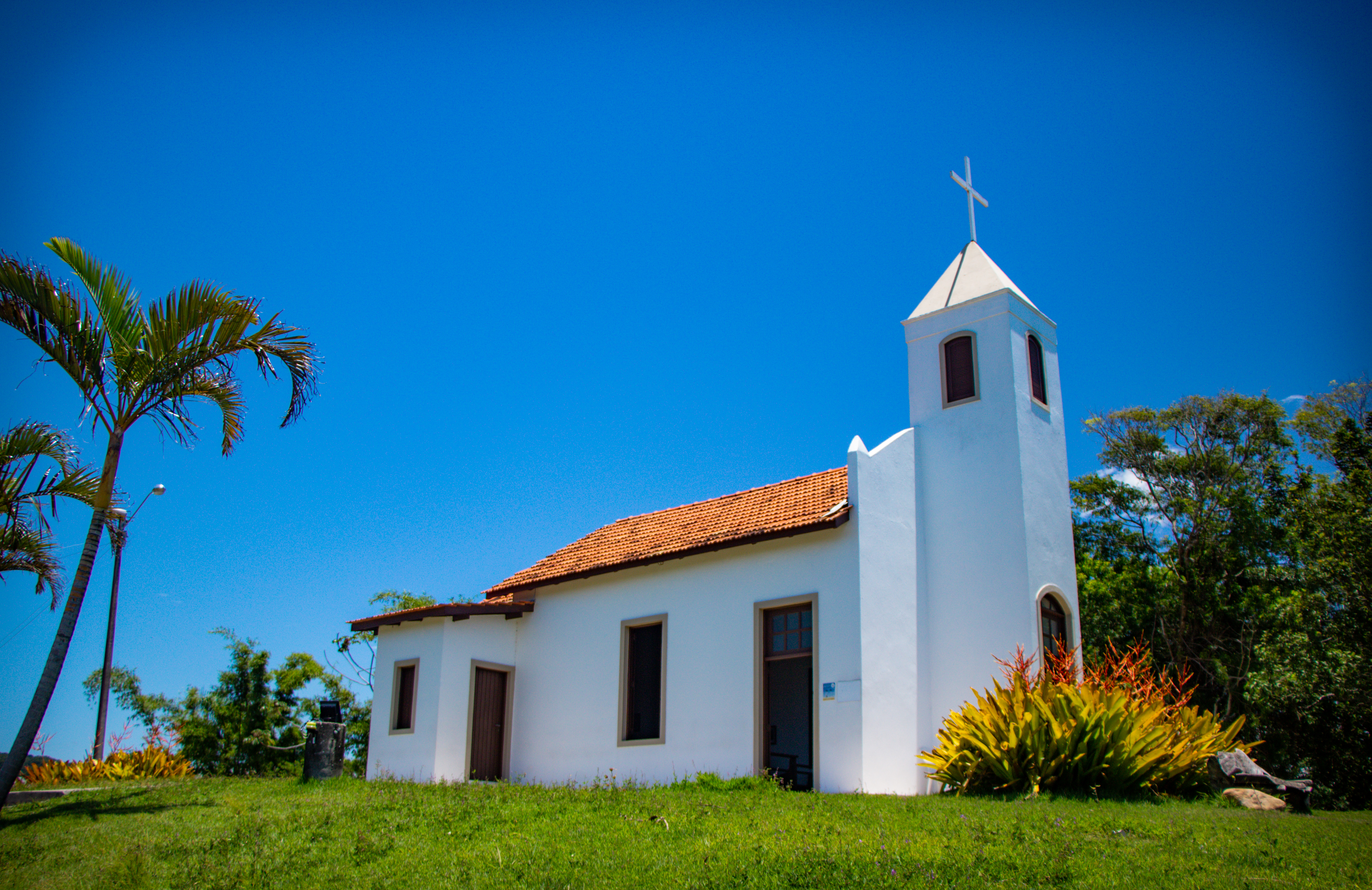 BOMBINHAS: Capela Nossa Senhora Imaculada Conceição