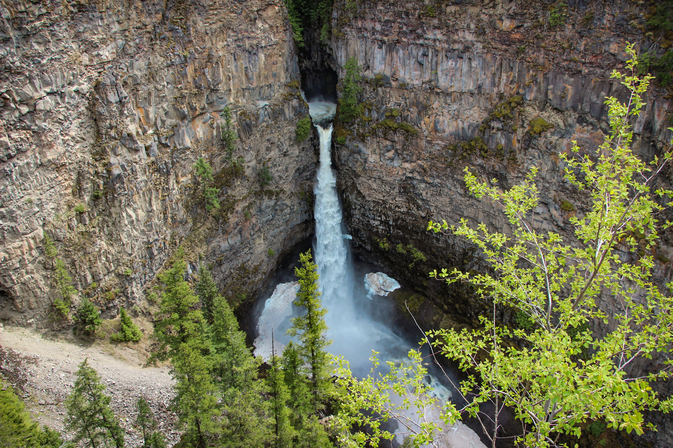 Spahats Creek Falls CANADIAN ROCKY MOUNTAINS 3