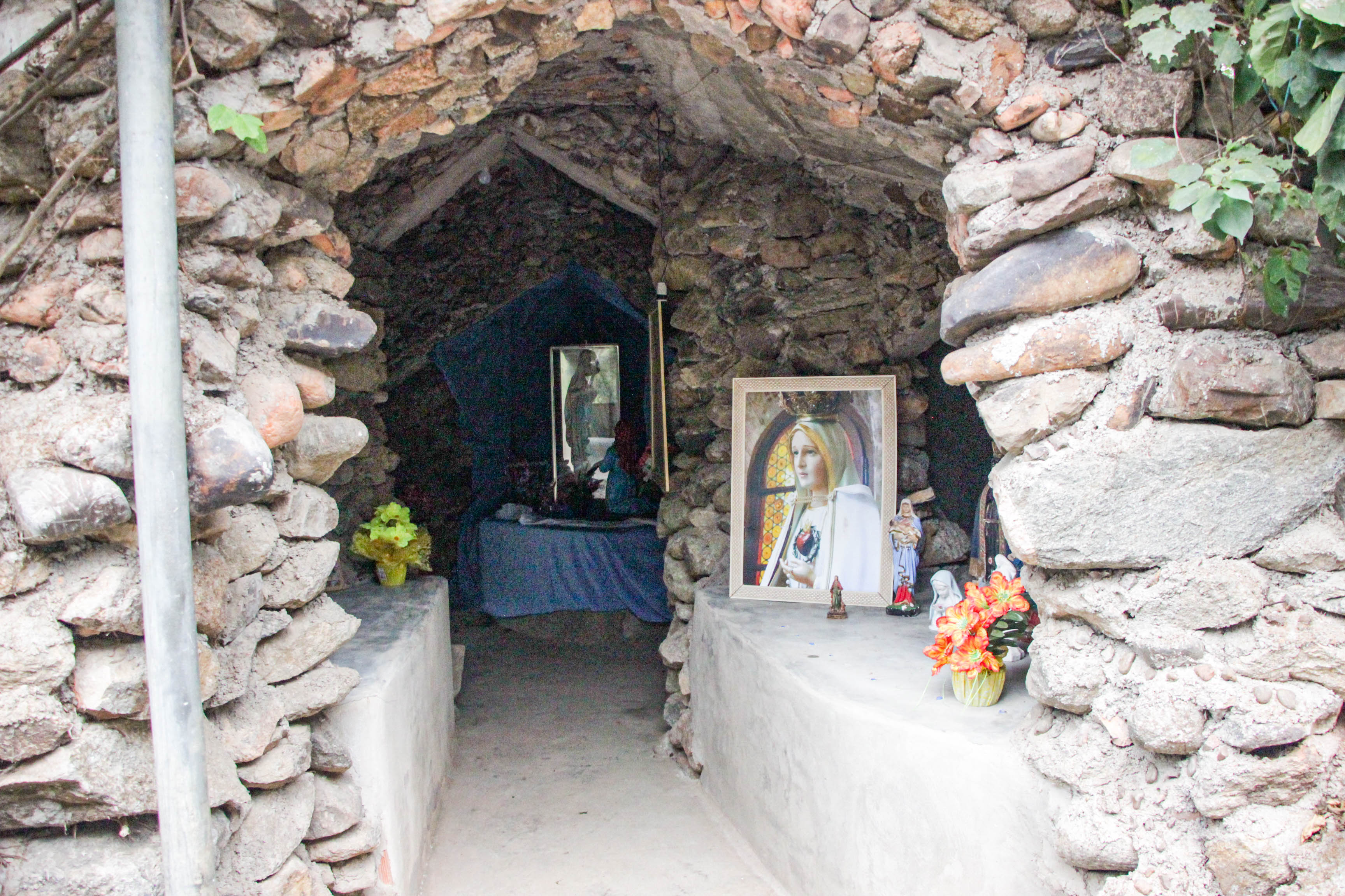 ASCURRA, Gruta Nossa Senhora de Lourdes