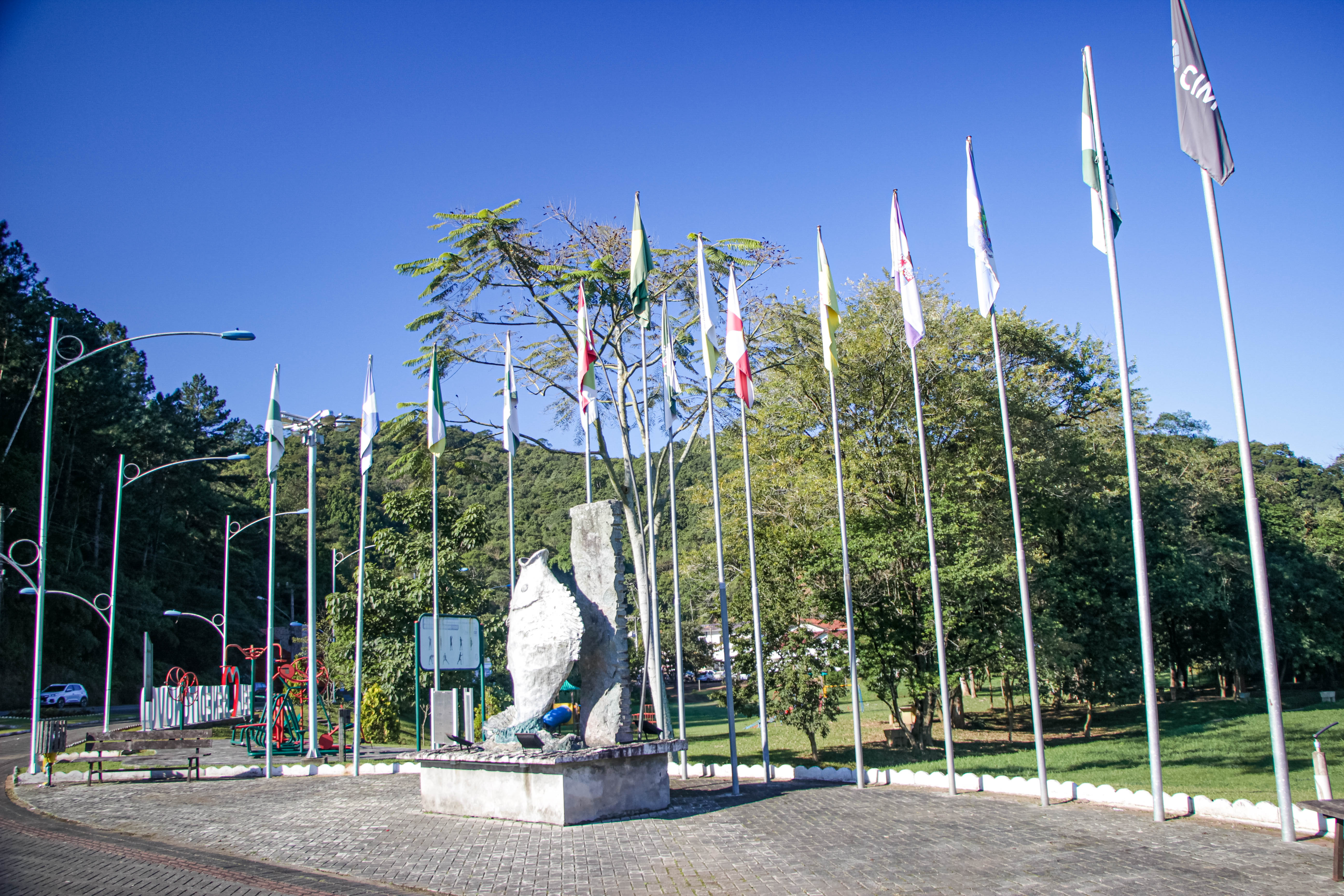BENEDITO NOVO, Praça das Bandeira
