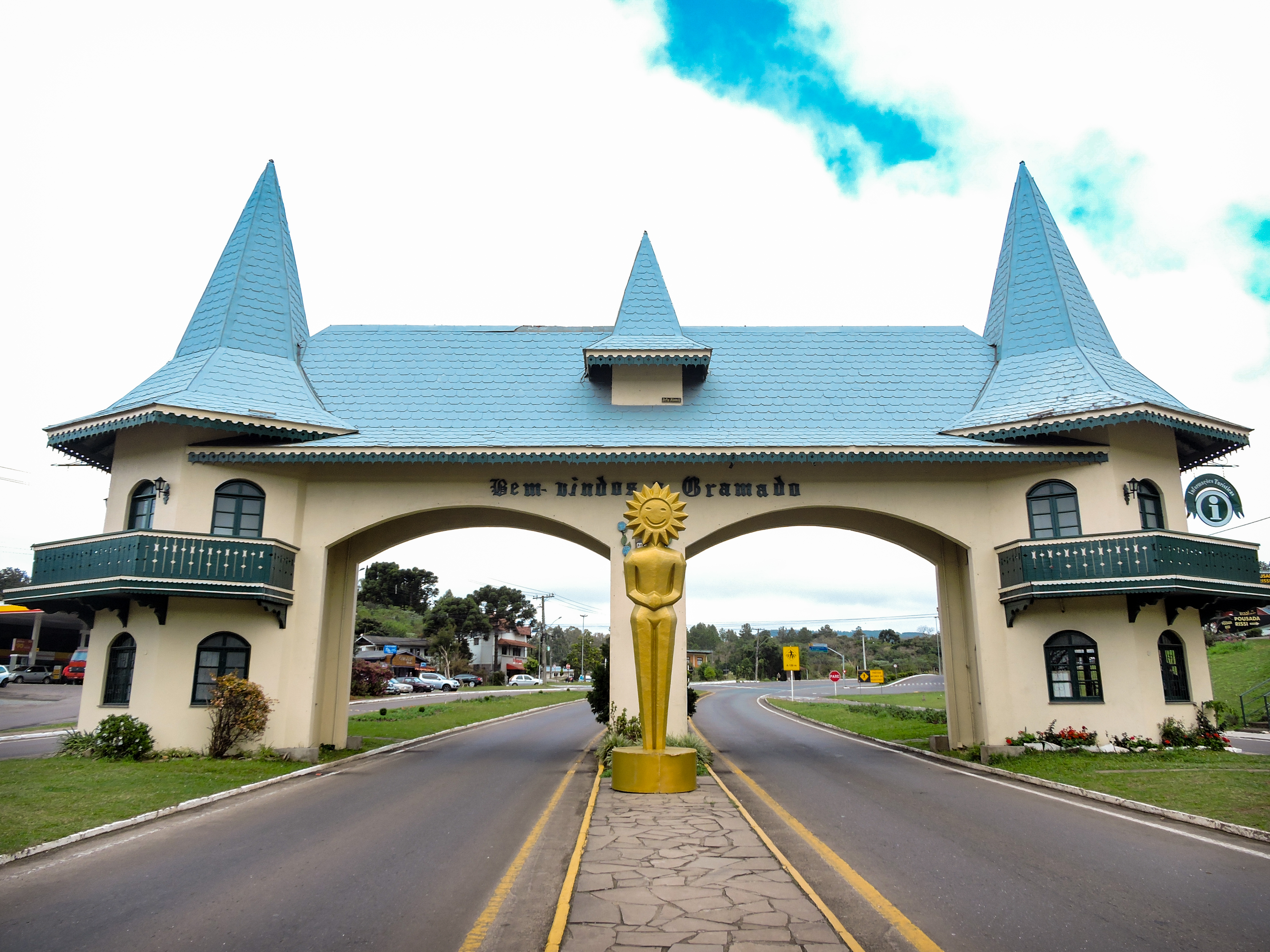 O QUE FAZER DE GRAÇA EM GRAMADO Pórtico Via Taquara